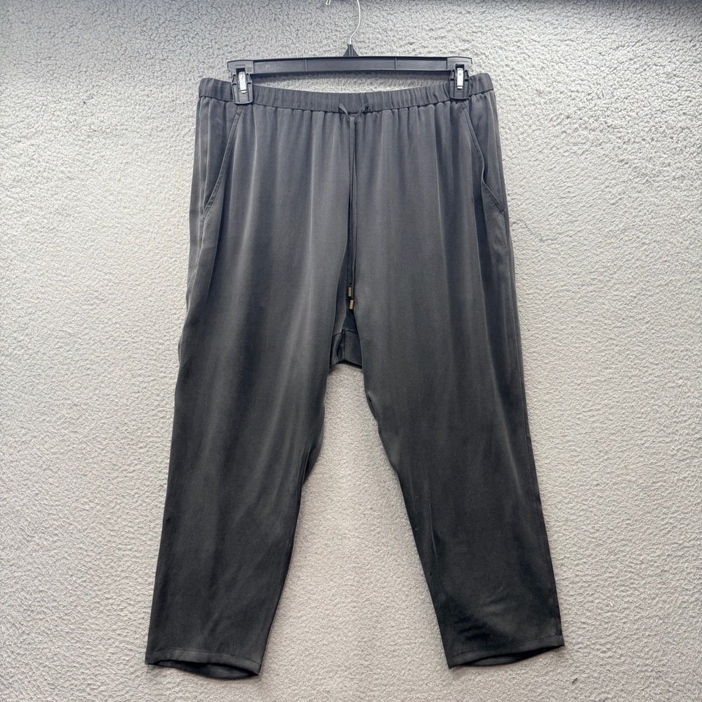 NWT Eileen Fisher Black Gray 100% Silk Pull On Pants Jogger Ankle Women’s Size M